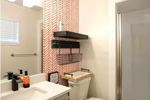 610 Jones St, Euless, TX 76040 - Photo 9