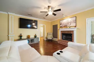 6405 Creekbend Ct, Arlington, TX 76001 - Photo 7