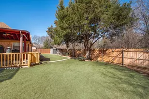 6405 Creekbend Ct, Arlington, TX 76001 - Photo 25