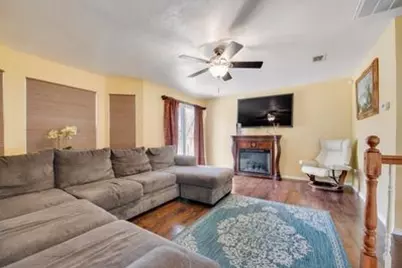 6405 Creekbend Court, Arlington, TX 76001 - Photo 13