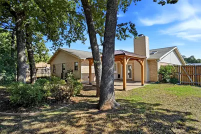 3701 Windsong Lane, Bedford, TX 76021 - Photo 25