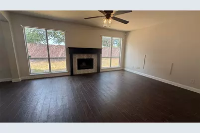 109 Evening Star Circle, Red Oak, TX 75154 - Photo 3