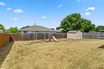1312 Erin Court, Burleson, TX 76028 - Photo 33