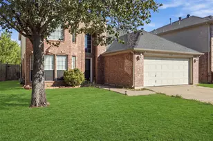 3332 Raleigh Dr, Fort Worth, TX 76123 - Photo 3