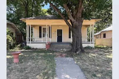 1410 Circle Park Boulevard, Fort Worth, TX 76164 - Photo 1