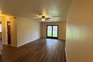 5916 Kary Lynn Dr S, Watauga, TX 76148 - Photo 11