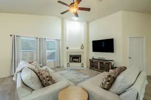 2744 Winterberry Ln, Little Elm, TX 75068 - Photo 5