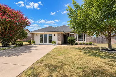 203 Knight Lane, Waco, TX 76705 - Photo 3