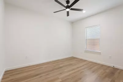 2704 Clay Avenue, Waco, TX 76711 - Photo 19