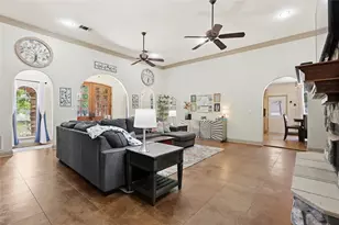 13989 Windham Dr, Van Alstyne, TX 75495 - Photo 5