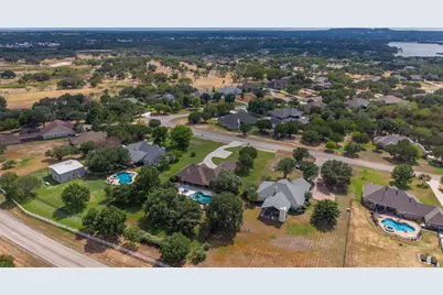 2116 Wood Duck Lane, Granbury, TX 76049 - Photo 33