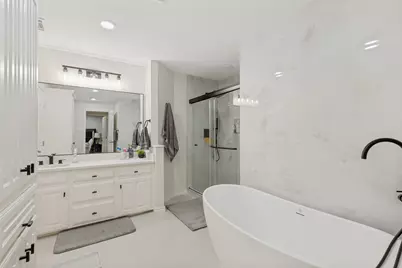 7 Queensview Court, Dallas, TX 75225 - Photo 23