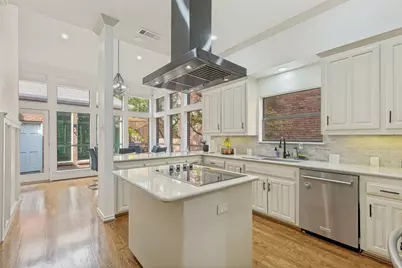 7 Queensview Court, Dallas, TX 75225 - Photo 15