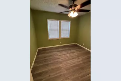 202 E Carolyn Drive, Garland, TX 75041 - Photo 7