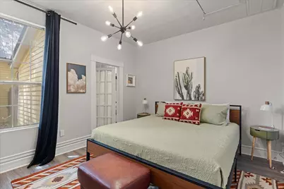 1002 W Pearl Street, Granbury, TX 76048 - Photo 23