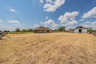4798 Co Rd 2690, Alvord, TX 76225 - Photo 3