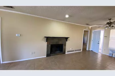 2750 Parkchester Drive, Arlington, TX 76015 - Photo 5
