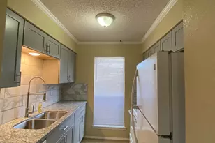 2750 Parkchester Dr, Arlington, TX 76015 - Photo 7