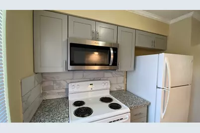2750 Parkchester Drive, Arlington, TX 76015 - Photo 3