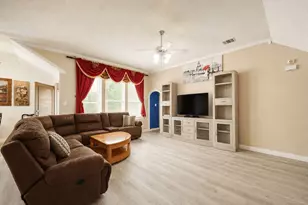 5818 MacGregor Dr, Garland, TX 75043 - Photo 5