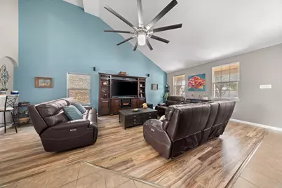 2102 Meadow View Drive, Princeton, TX 75407 - Photo 7