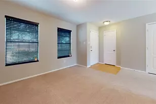 4625 Bridlewood Ln, Balch Springs, TX 75180 - Photo 9