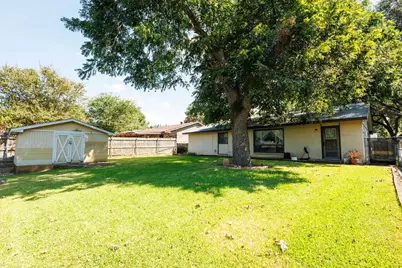 2919 Bergen Lane, Farmers Branch, TX 75234 - Photo 17