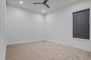 2413 Crossman Ave, Dallas, TX 75212 - Photo 15