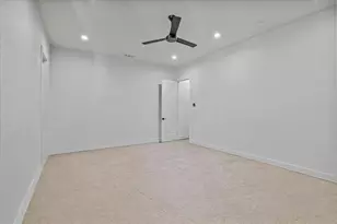 2413 Crossman Ave, Dallas, TX 75212 - Photo 11