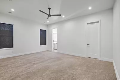 2413 Crossman Avenue, Dallas, TX 75212 - Photo 9