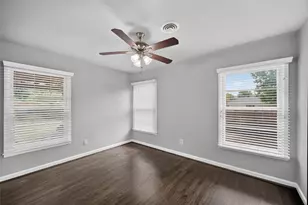 346 Classen Dr, Dallas, TX 75218 - Photo 23