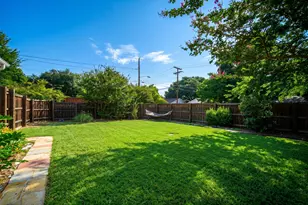346 Classen Dr, Dallas, TX 75218 - Photo 25