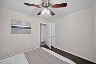 346 Classen Dr, Dallas, TX 75218 - Photo 17