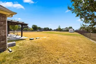 116 Springfield Cir, Red Oak, TX 75165 - Photo 21