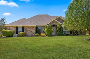 116 Springfield Cir, Red Oak, TX 75165 - Photo 1