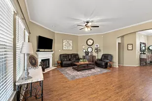 116 Springfield Cir, Red Oak, TX 75165 - Photo 9