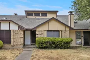 213 Hood St, Cedar Hill, TX 75104 - Photo 1