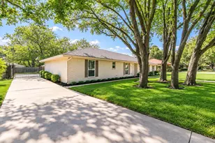 4441 Cartagena Dr, Fort Worth, TX 76133 - Photo 3