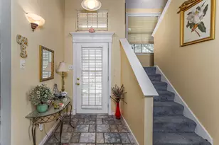 2702 Stratford Ct, Euless, TX 76039 - Photo 3