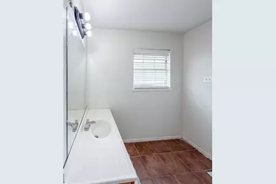 1225 Palisades Drive, Lewisville, TX 75067 - Photo 11
