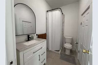 204 W Westhill. Drive, Cleburne, TX 76033 - Photo 17