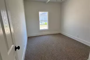 204 W Westhill Dr, Cleburne, TX 76033 - Photo 19