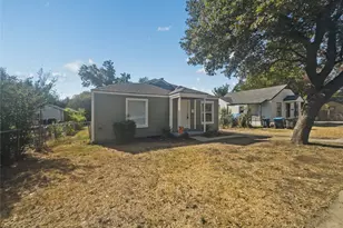 4212 McCart Ave, Fort Worth, TX 76115 - Photo 3