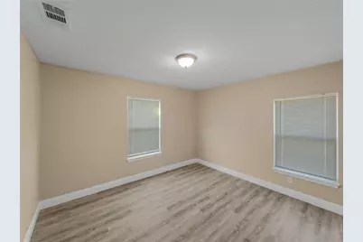 4212 McCart Avenue, Fort Worth, TX 76115 - Photo 13