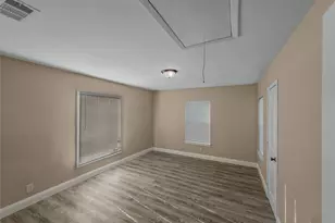 4212 McCart Ave, Fort Worth, TX 76115 - Photo 11