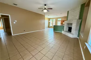 2008 Kingsbrook Trail, Fort Worth, TX 76120 - Photo 5