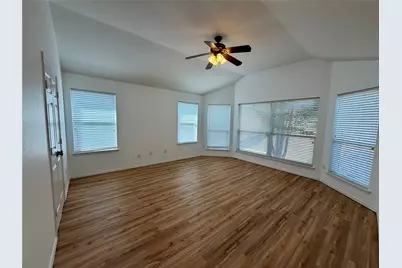 2008 Kingsbrook Trail, Fort Worth, TX 76120 - Photo 3