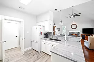 1426 Diorio Dr, Lewisville, TX 75067 - Photo 5