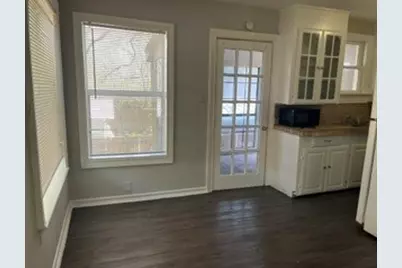 901 Davis Street, Grand Prairie, TX 75050 - Photo 11