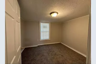 901 Davis Street, Grand Prairie, TX 75050 - Photo 19